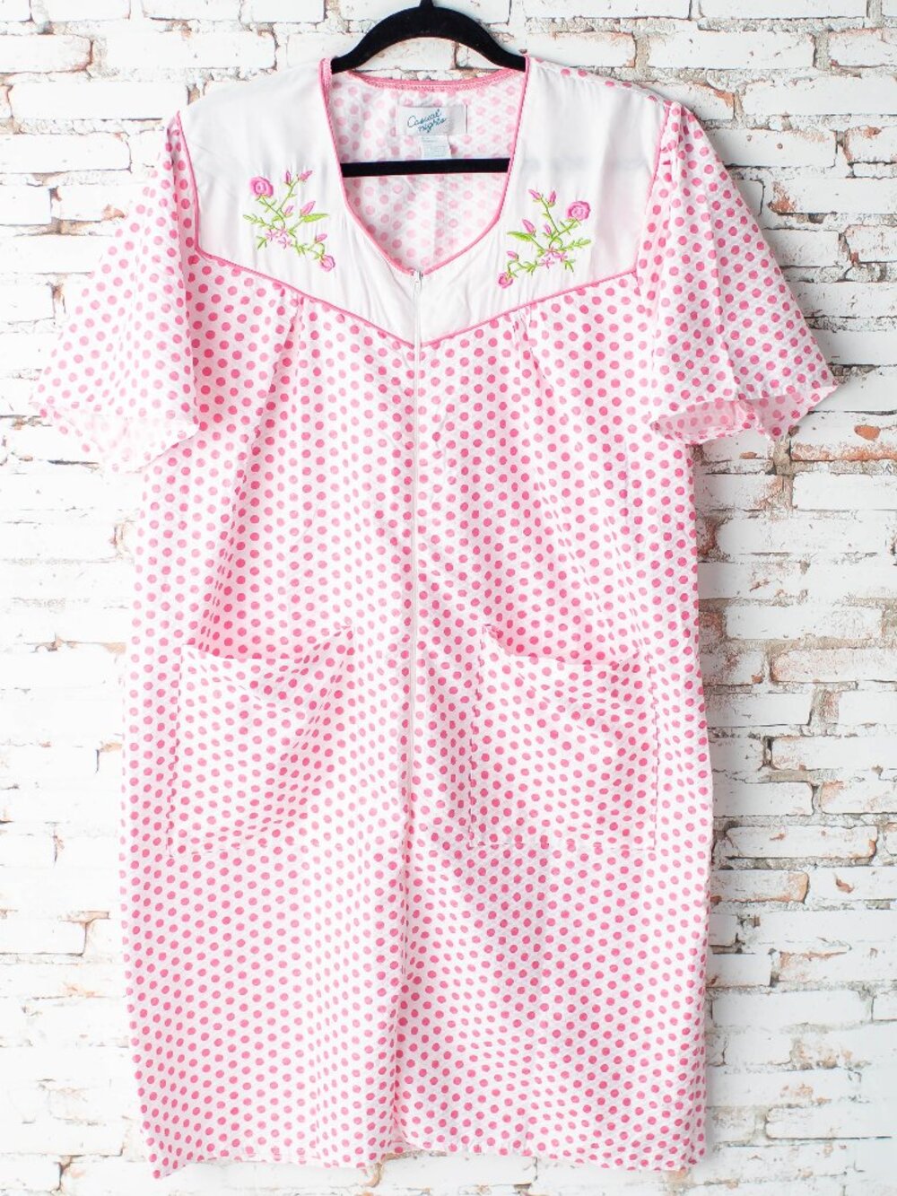 Vintage Casual Nights Pink Polka Dot House Dress Robe Embroidered Floral Large